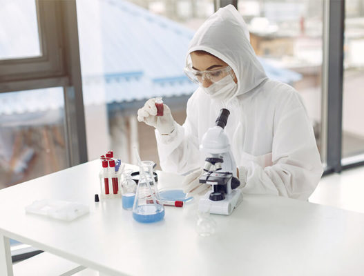 A researcher is conducting research on coronavirus in the lab